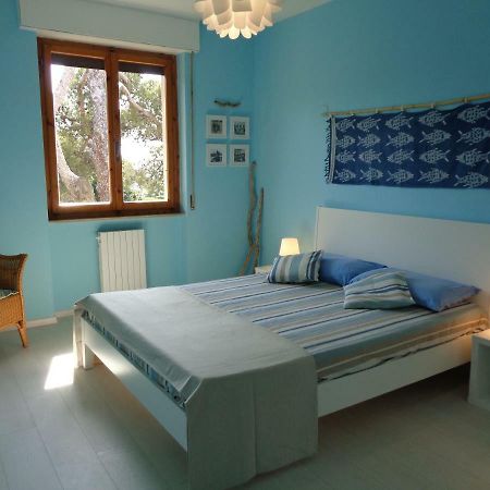 La Casa Di Nina Lejlighed Quercianella Eksteriør billede