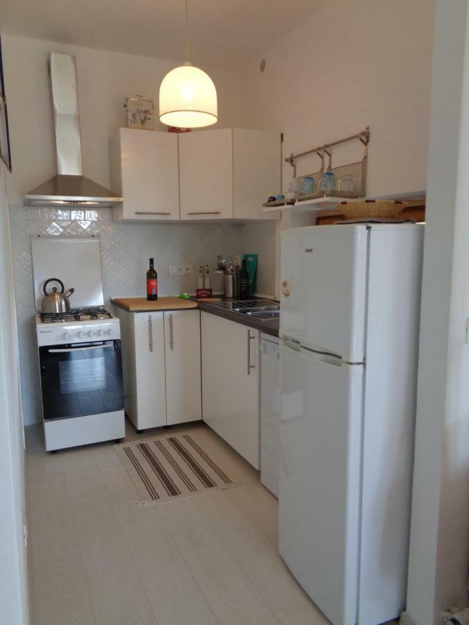 La Casa Di Nina Lejlighed Quercianella Eksteriør billede